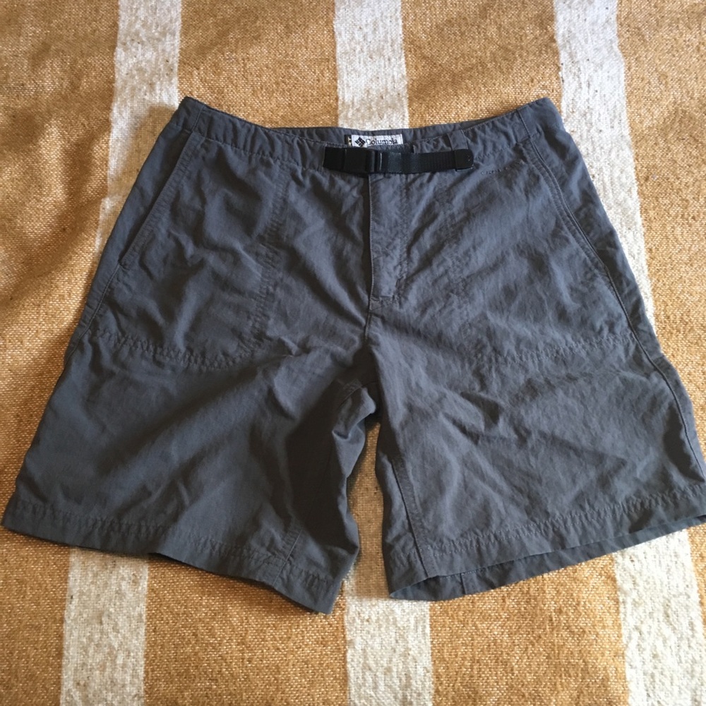 High waisted Columbia shorts